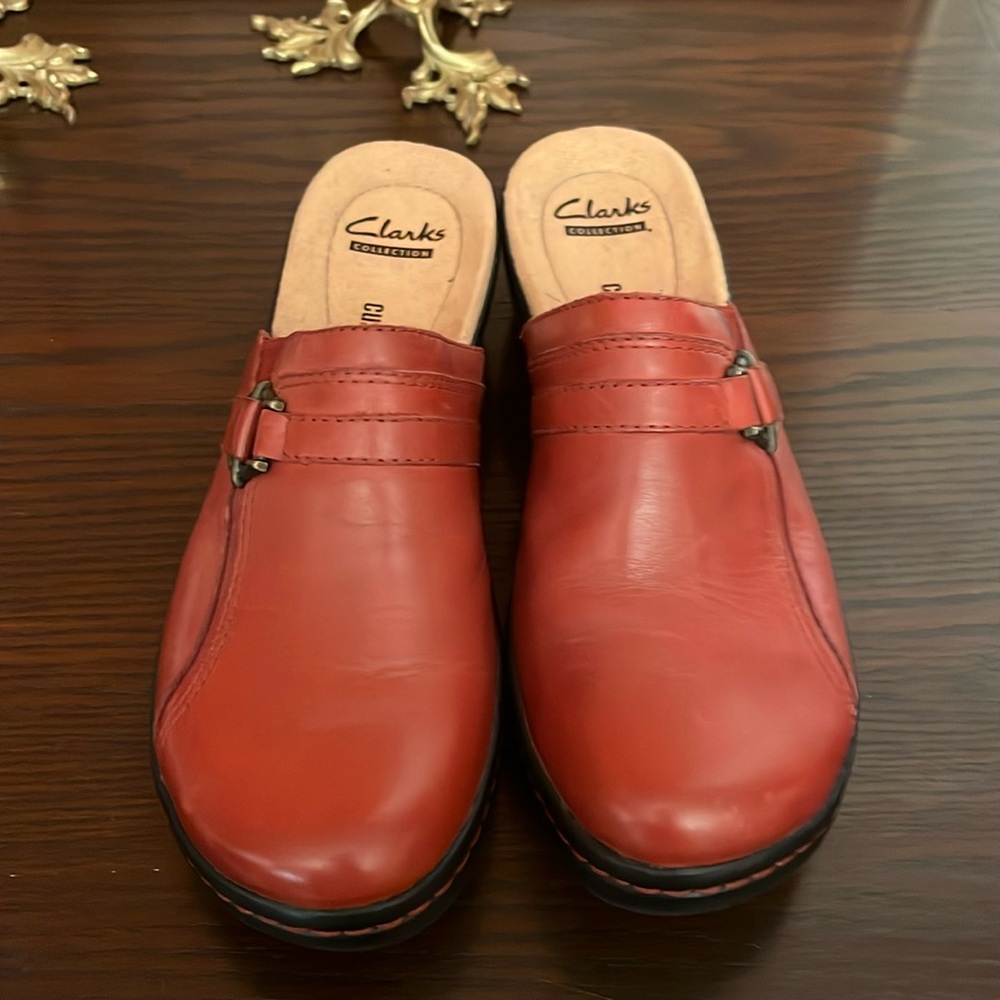 CLARKS Collection Burgundy Leather Slip On Mules Size 7.5 M